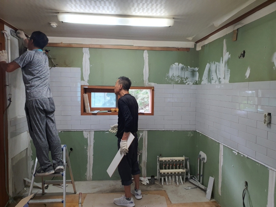 22248_copy_22254_1948697120_rYB9sjbR_d9a4724b37401704eaf105ed389be731a86a2eb6.jpg 이미지크게보기